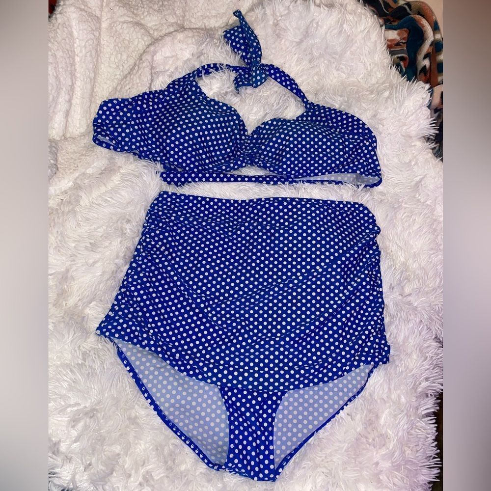 *No Brand* Women’s 5XL Blue & White 2 Piece Swimsuit: High Rise Bottoms